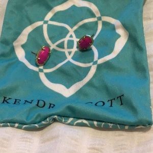 Kendra Scott pink studs